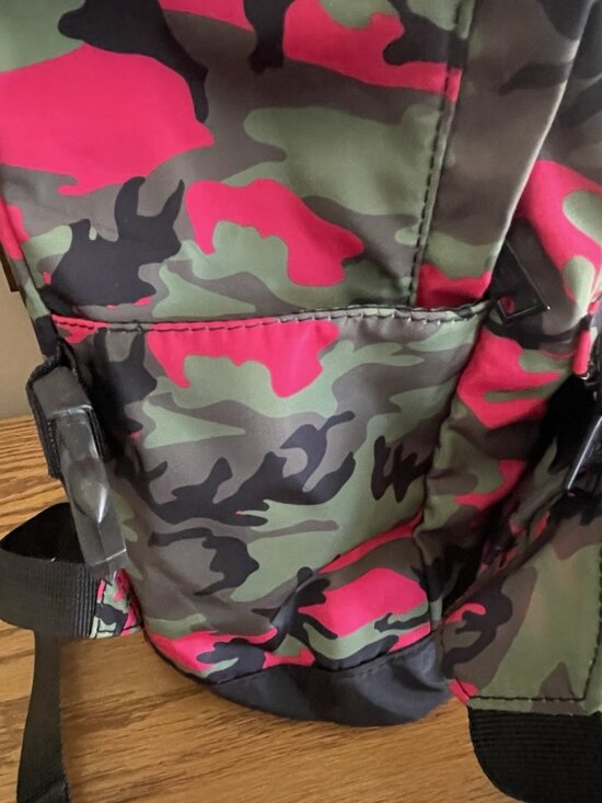 NWT Badgley Mischka Pink Camo Nylon  Backpack w/ Removable Belt Bag‎ Colorful main image 7